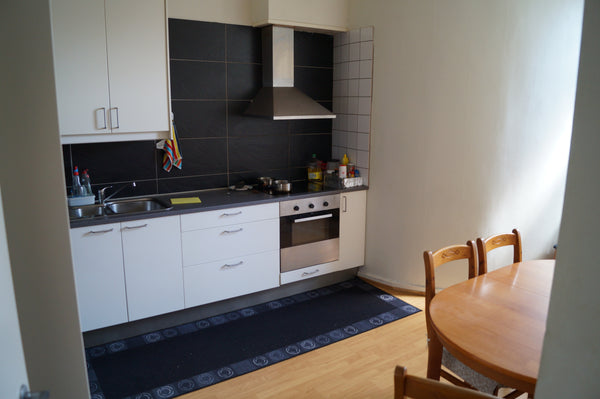 Adress: Sturegatan 2,Landskrona. Typ: 4 rum och kök. Yta: 97m2. Hyra: 8540 kr/mån.